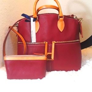 Dooney & Bourke Shoulder bag